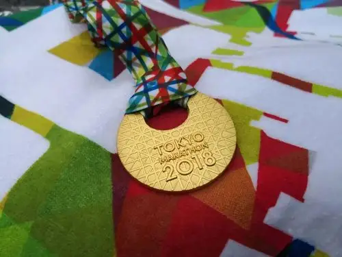 多图直击燃情东马跑者视角带你走进最真实的东京马拉松