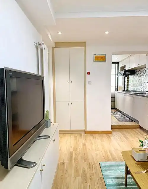 为了学区房爆改40平米的老破小一房,改成温馨小两房