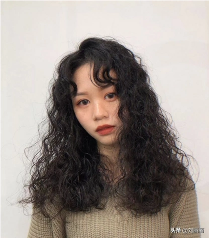 烫发发型图片烫发发型图片男