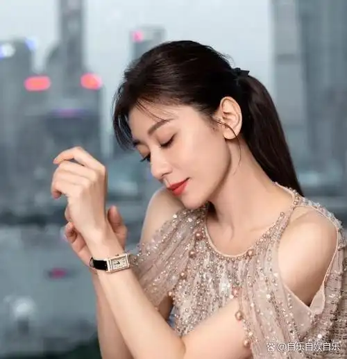 贾静雯近照,你敢相信已经48了吗?【爱哟网】