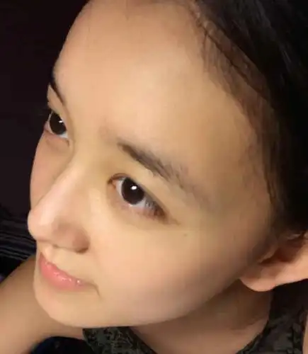 蒋依依素颜生图被疯传,瞬间成为手机壁纸,网友:必须要拥有姓名