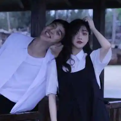 一对qq男女爱人头像,情侣头像图片-回车桌面