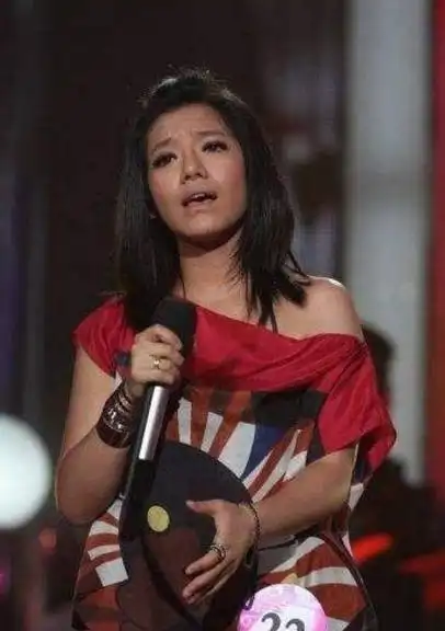 和江映蓉三人之间的差距周笔畅和尚雯婕也在走红后进行了大幅整容,和