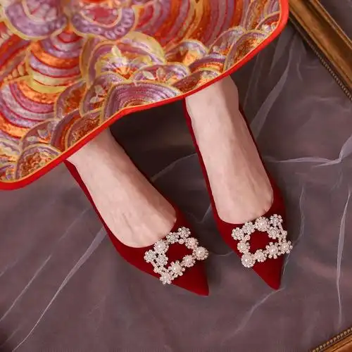 女粗跟红色禾秀婚纱两穿结婚高跟鞋爆款婚鞋孕妇秀禾服中式新娘鞋