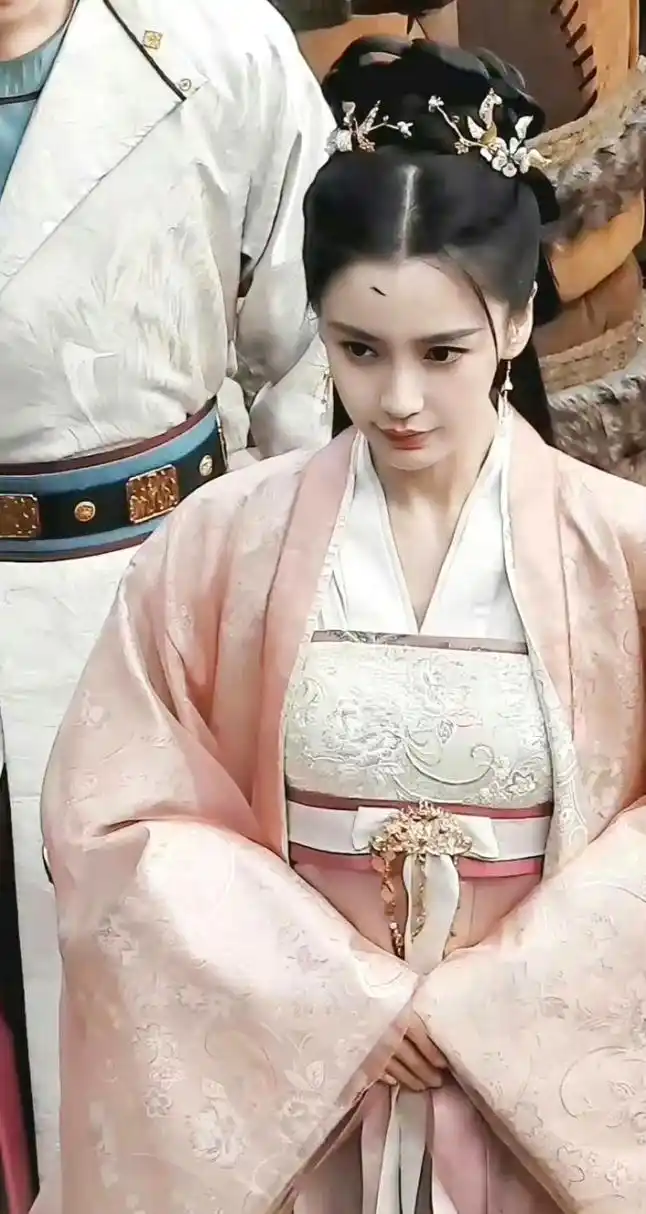 杨颖《相思令》造型好美,这次感觉演技会有进步吧?