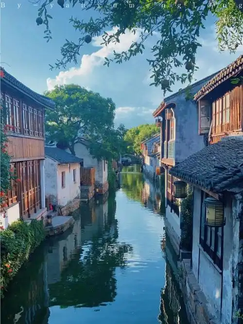 78周庄古镇是一个典型的江南水乡古镇,是中国水乡文化的代表地,整个