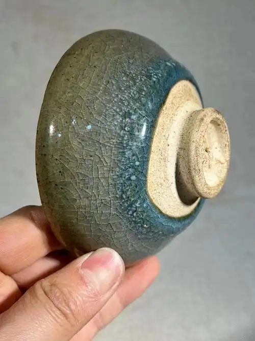 元-钧窑天青釉泡泡盏