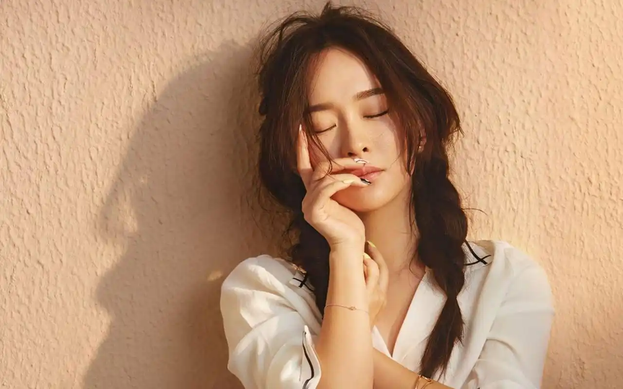 霍思燕妩媚写真高清壁纸高清大图预览1920×1200_大陆明星下载_美桌网