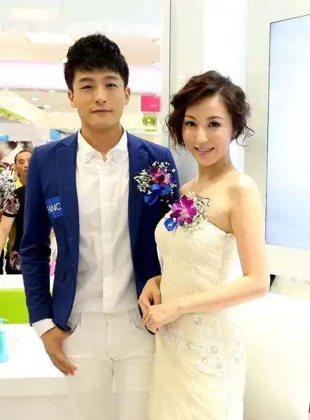 fancl落户重庆瑞成商都 刘心悠孙艺洲携手亮相