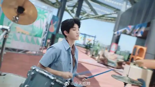 王俊凯夏日清爽大片