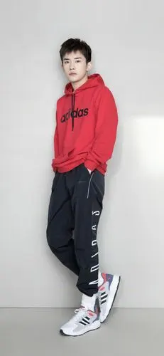 全身照—双重—易烊千玺