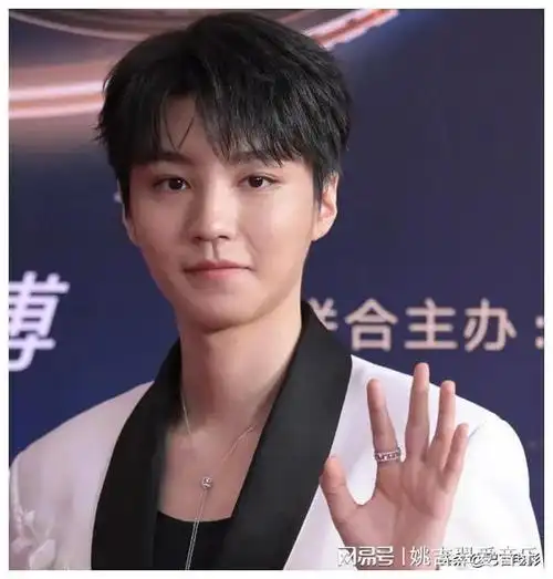 网易首页>网易号>正文申请入驻> 刘昊然这是完全帅回来了,身上既有