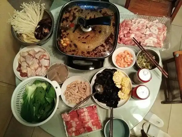 大宝贝儿哟做的家庭火锅