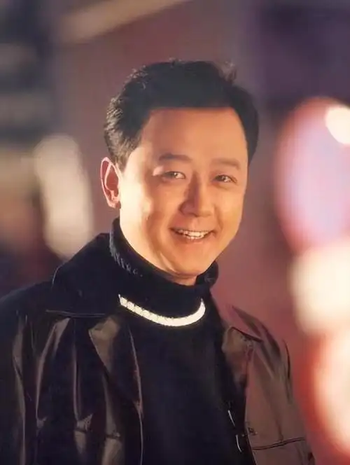 演员郭涛:接年迈的父亲去北京生活,原生家庭破碎的他承诺不离婚