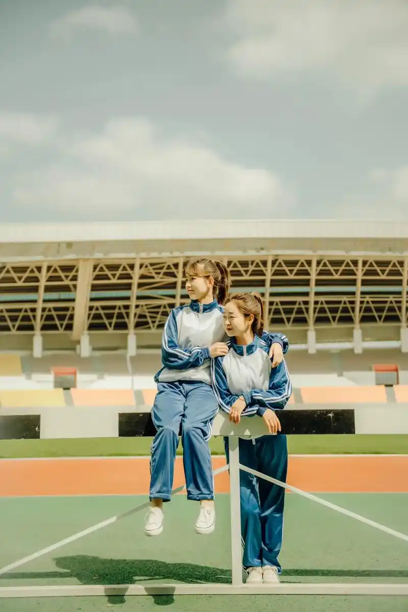 闺蜜照 #校园时光 #摄影约拍 至死不渝的友情不逊于任何一 - 抖音