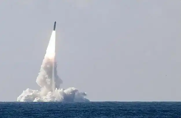 力挺美国,法国亮出新一代潜射导弹|核潜艇|布拉瓦|高超音速导弹_网易