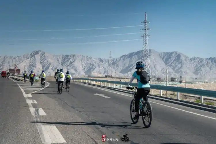 独库公路骑行记