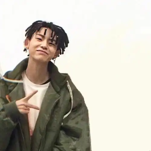 小鬼p图素材和宝贝官宣的小心机