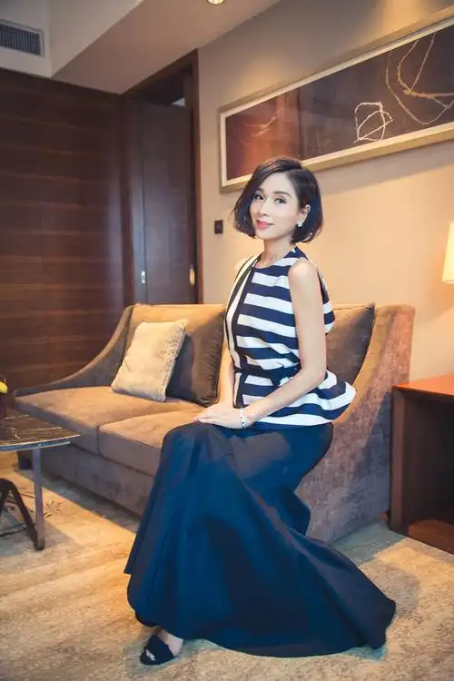 杨恭如居家写真曝光短发惊艳