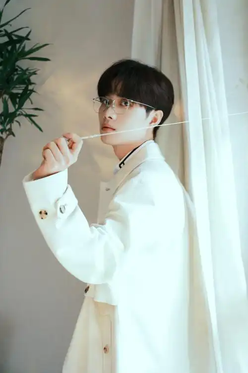 井胧华语音乐打歌中心