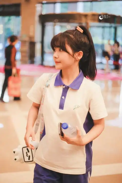 赖美云高马尾校服造型##赖美云向前冲