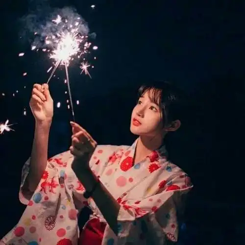 和服烟花女生头像图片