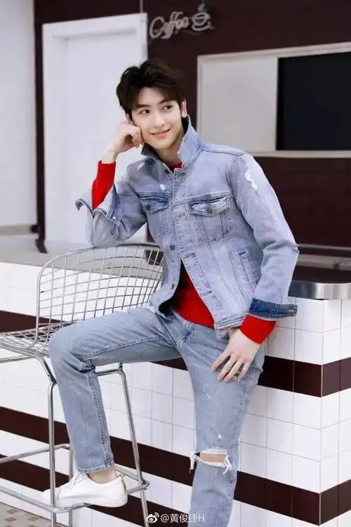 北电第二黄俊捷介绍 活泼爱笑的大男孩了解一下