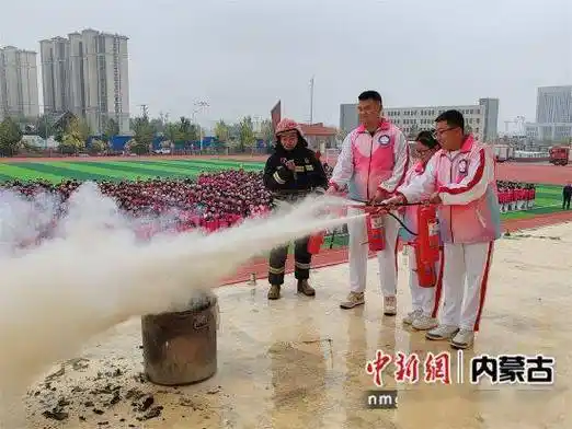 通辽消防宣传进校园 预热"119"消防宣传月_演练_应急_师生