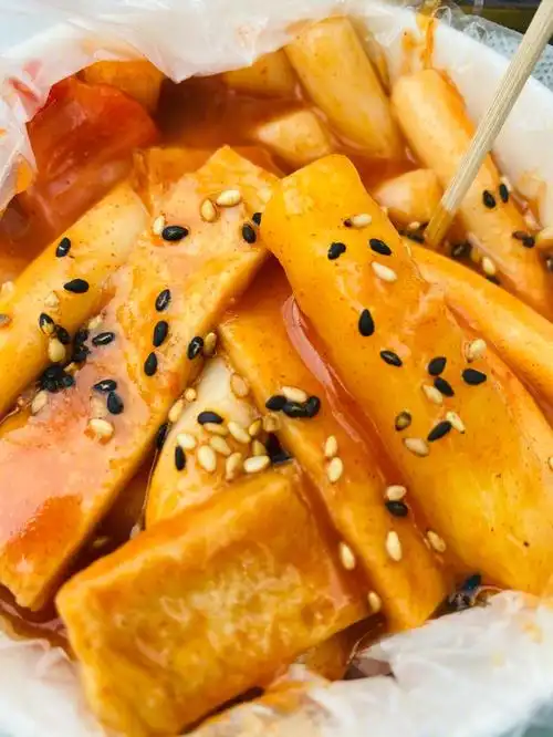 韩国最正宗的辣炒年糕鱼饼超赞