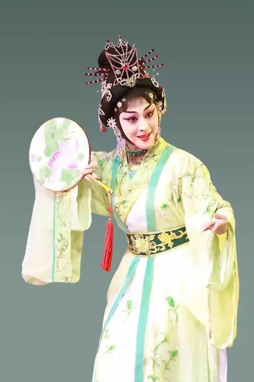 p data-id="gntd50dglj">张馨月,女,北京京剧院  a target="_blank"