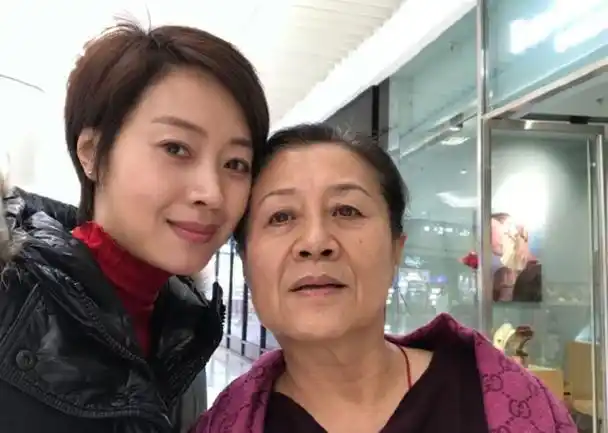 双料影后范志博长得好看戏也好低调不张扬喜欢简单生活