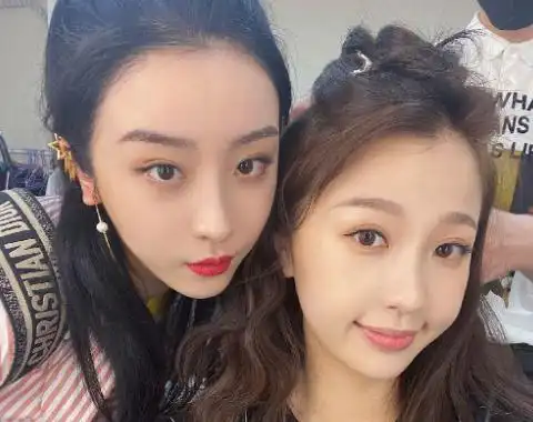 虞书欣宣布小号暂停更新,粉丝却在关注赵小棠,反应让人猜不透