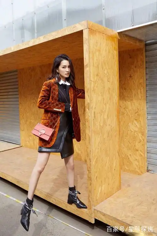 李沁性感写真集锦,秀出满满的女神范儿