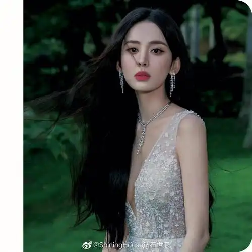 钻石世家古力娜扎