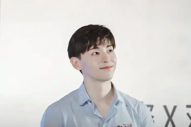 邓伦78 - 堆糖,美图壁纸兴趣社区