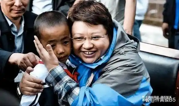 性格讨喜的慈善之星——韩红