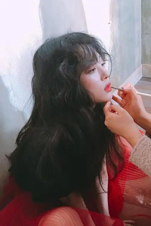 崔雪莉超话#崔雪莉头像##致美丽的崔雪莉#宝贝的侧脸也很绝 99 超级