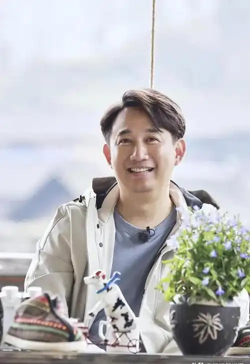 五,说到黄磊,他可是个多才多艺的明星呢!