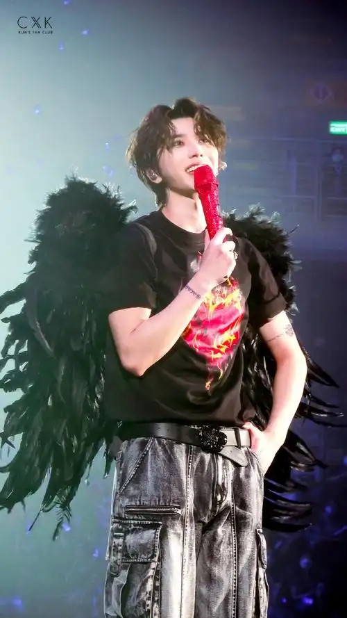 蔡徐坤2023迷巡回演唱会