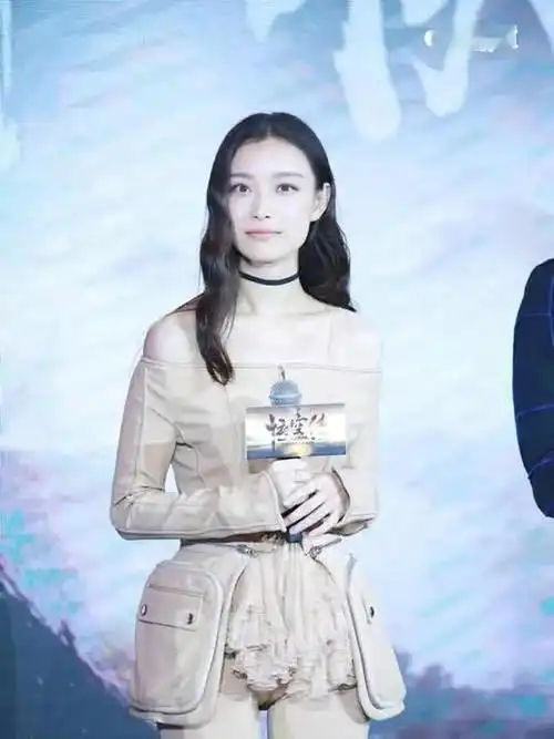 悟空传发布会倪妮新造型