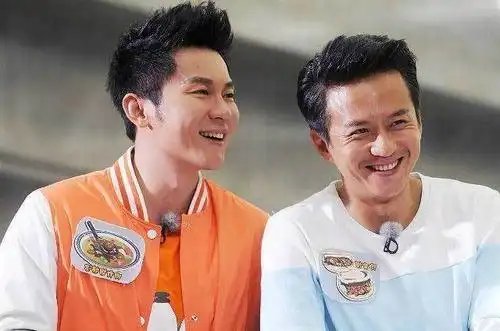 当180cm的李晨遇上180cm的邓超网友谎报身高不尴尬吗