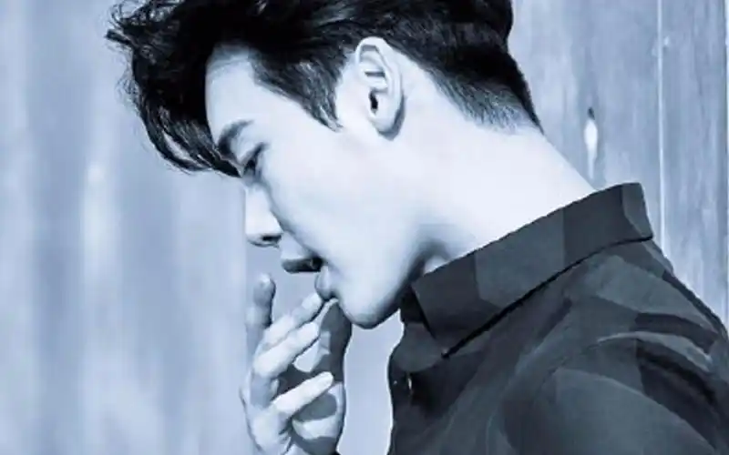 【李钟硕】我警告你二硕,你不要再撩除我之外的妹了!