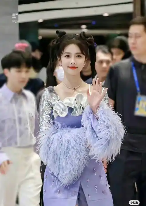 两大显眼包合体,蔡徐坤雨琦回归,baby绝美_王子_造型_宋雨琦