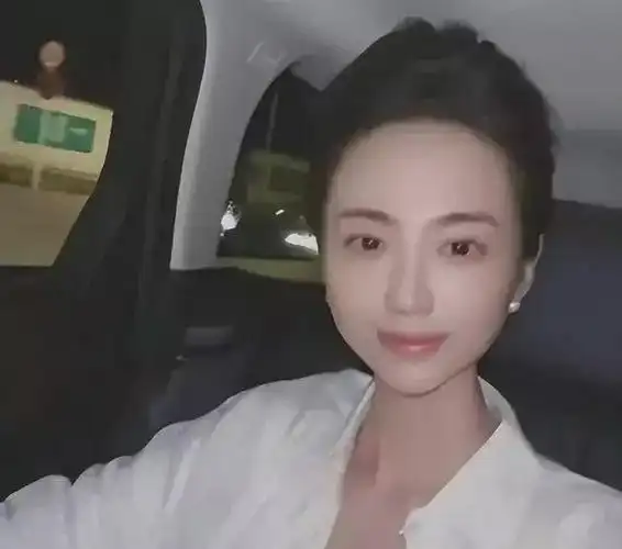 恒大歌舞团白珊珊50张私密照被曝光真的不怪许老板把持不住