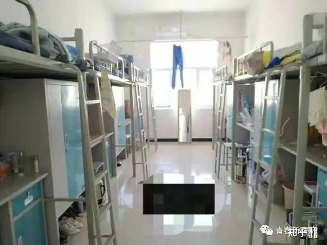 新疆工程学院新疆理工学院新疆科技学院哪个学校好一点急急急