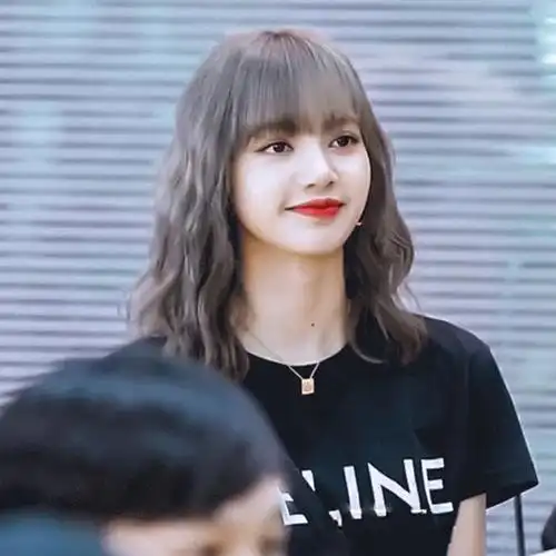 假发刘海网红可爱韩国锁骨漫画中长同款lisa整顶假发