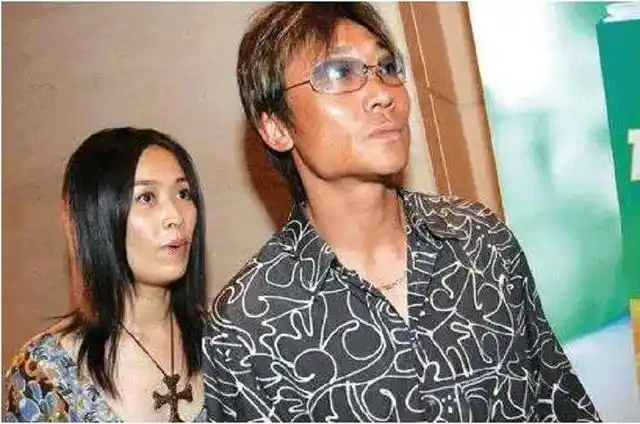 那英前任老公高峰,王姬老公高峰是那英前(与那英同居十年生下一子)