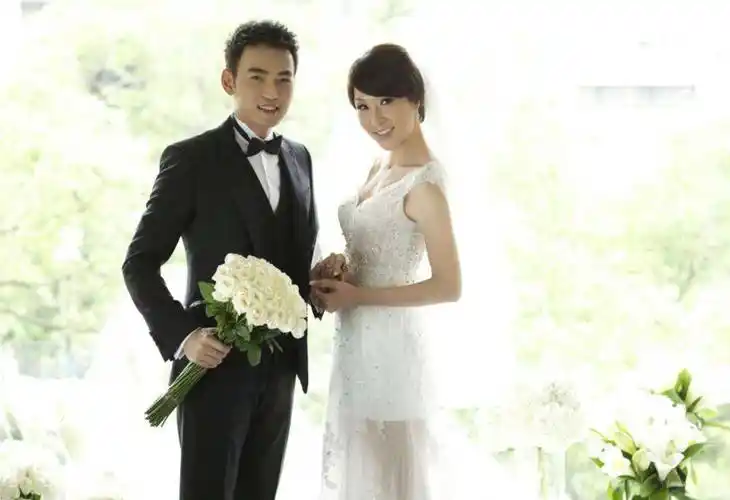 焦恩俊妻子首次回应婚姻传闻,表示不愿打破现状,夫妻恐难破冰_林千