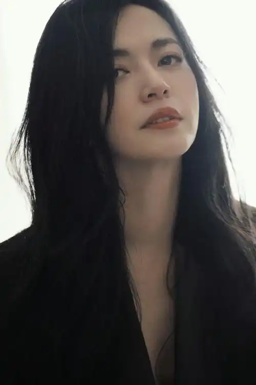 姚晨好松弛的美感    姚晨今日中国电影活动出图,有被姚晨这组照片美