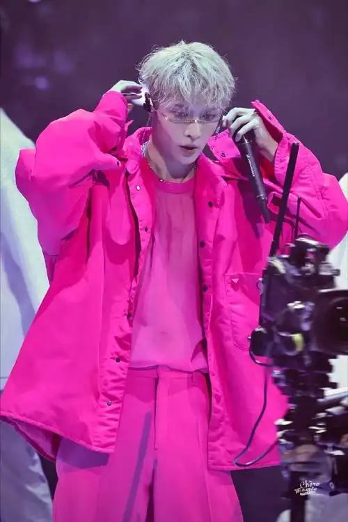 张艺兴krump之王##微博之夜##张艺兴舞台王者